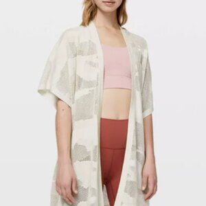 Lululemon Athletica Find Your Light Wrap